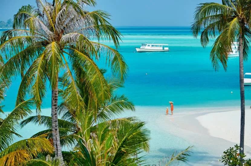 Kiedy najlepiej jechać na Malediwy, aby uniknąć złej pogody i tłumów