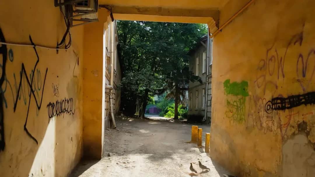 Czy we Lwowie jest bezpiecznie? Odkryj ukryte zagrożenia i porady