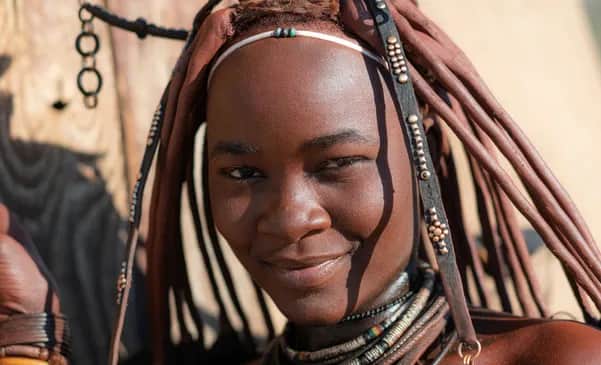 Jakie są plemiona w Afryce? Odkryj ich fascynującą kulturę i tradycje