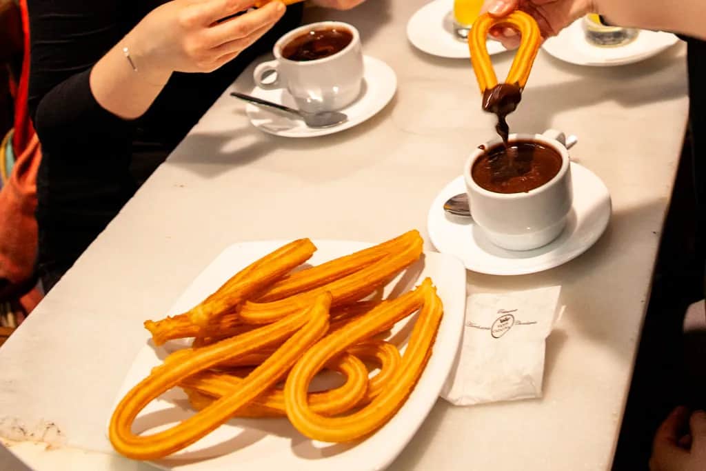 Co zjeść w Walencji: najlepsze dania, restauracje i lokalne smaki