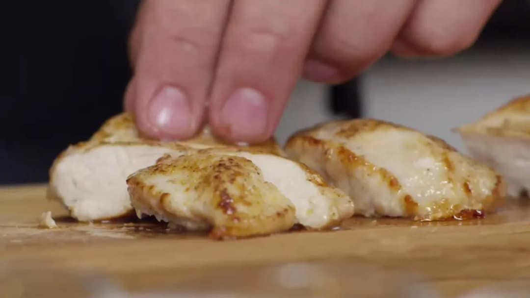 Jak zrobić soczystą pierś z kurczaka i uniknąć najczęstszych błędów